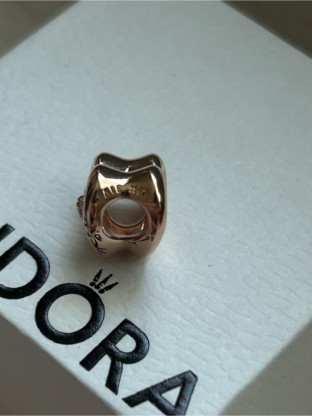 Pandora radiant heart floating charm - Picture 3 of 4